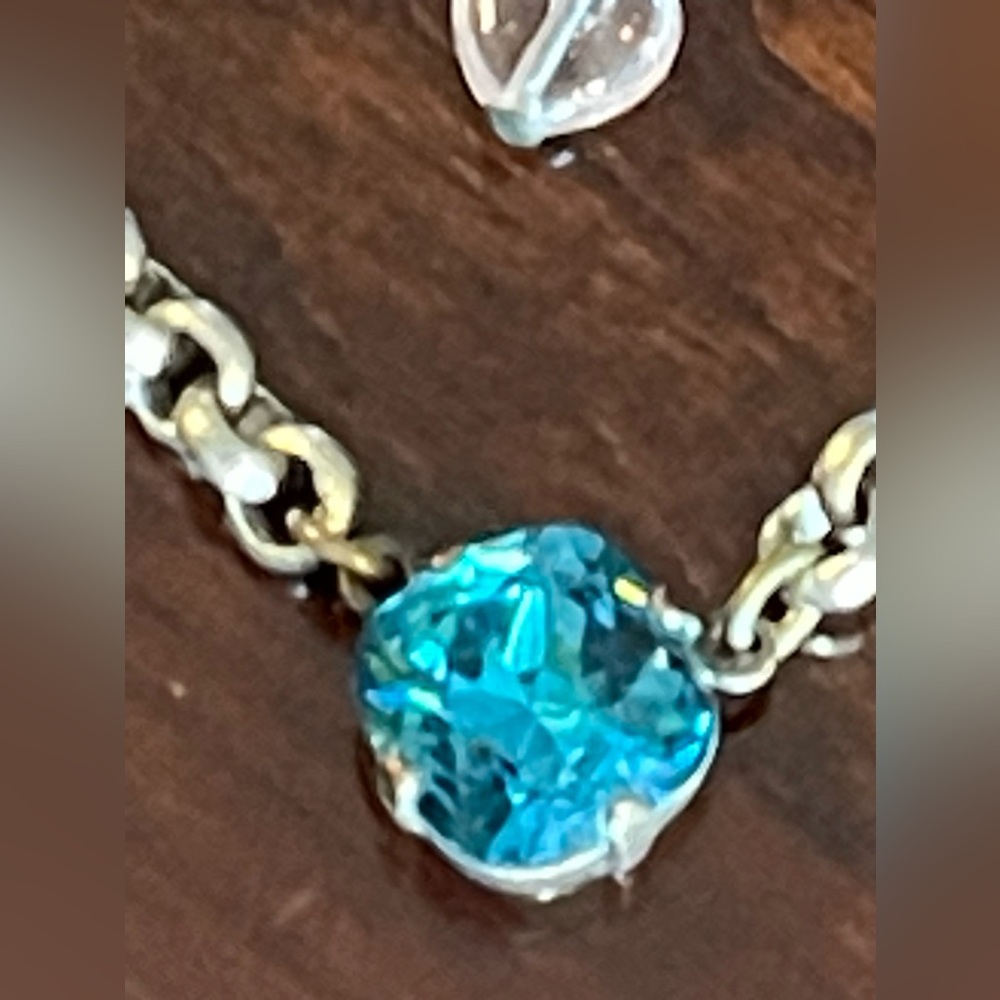 Sabika Silver Necklace with Teal Gem PRICE FIRM!! - Picture 2 of 3
